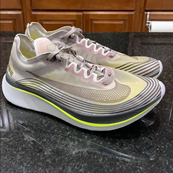 nike zoom fly 9.5